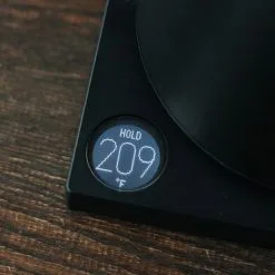 Fellow Stagg EKG Electric Pour Over Kettle | Matte Black & Walnut -Deals Coffee & Espresso Store 24e30637d7a2 staggekg pdpfeature 60minhold 03 4f760f 1