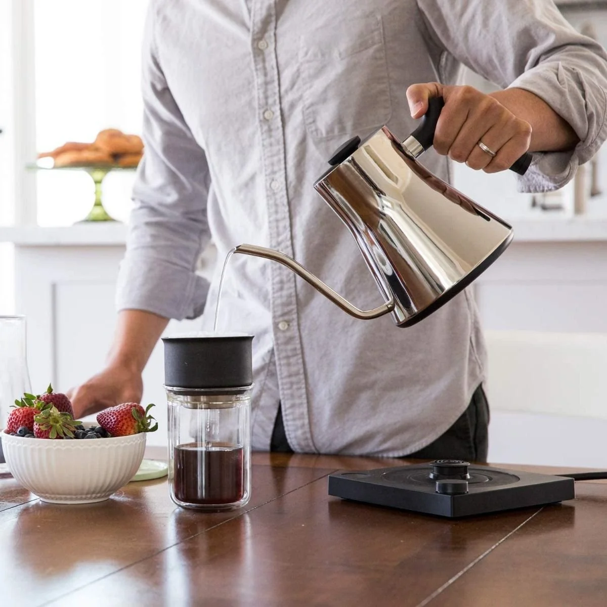 Fellow Stagg EKG Electric Pour Over Kettle | Polished Steel 4 Fellow Stagg EKG Electric Pour Over Kettle | Polished Steel - Image 2